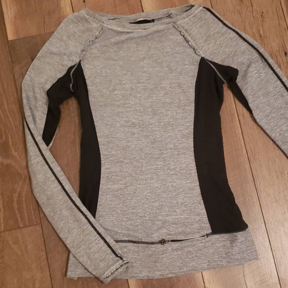 Lululemon Long Sleeve Size 4
